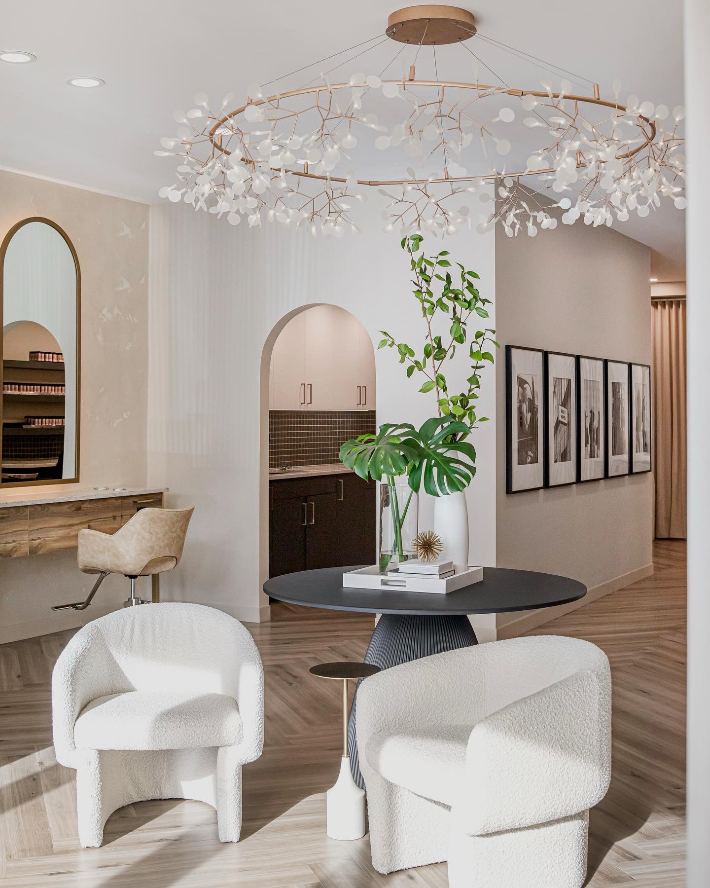 Farhana Premji - Salon Decor