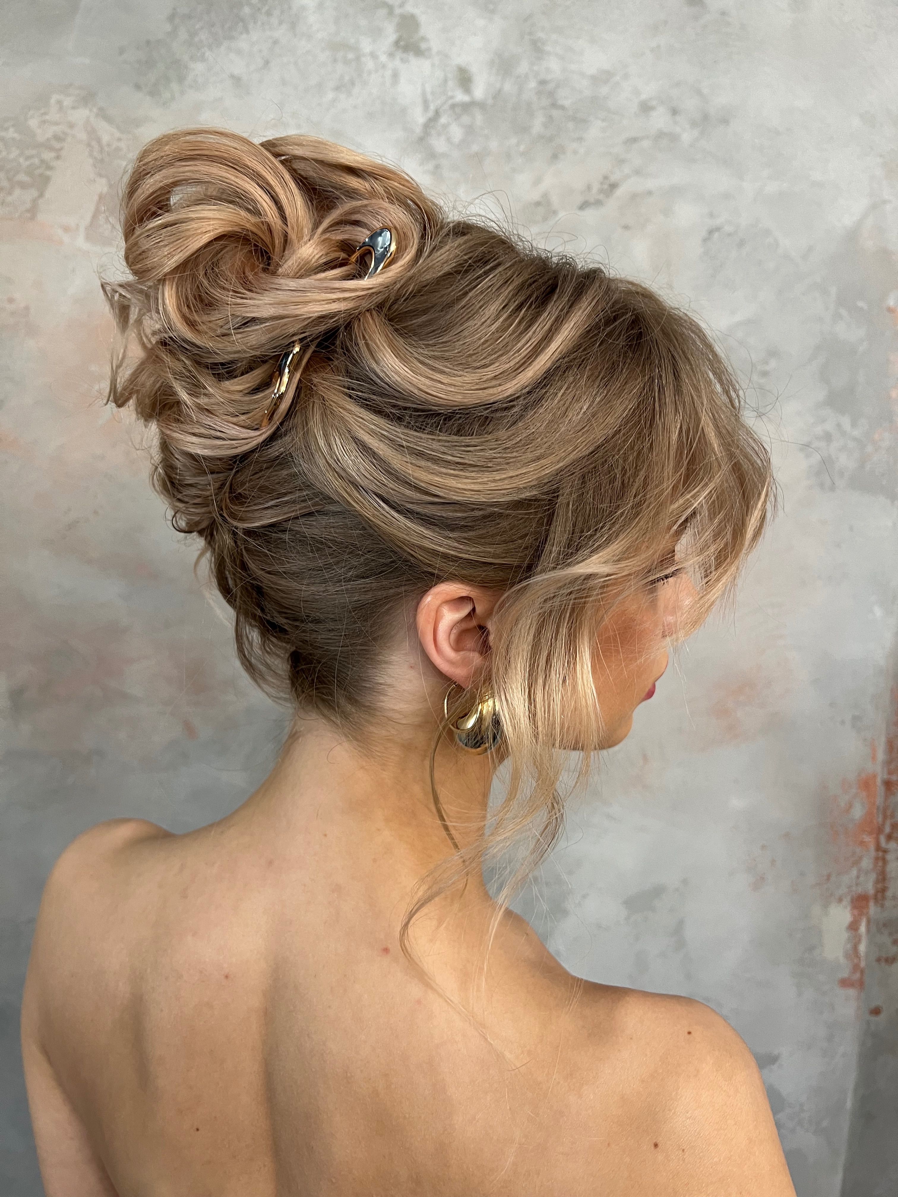 @adrianakrolik_hairstylist